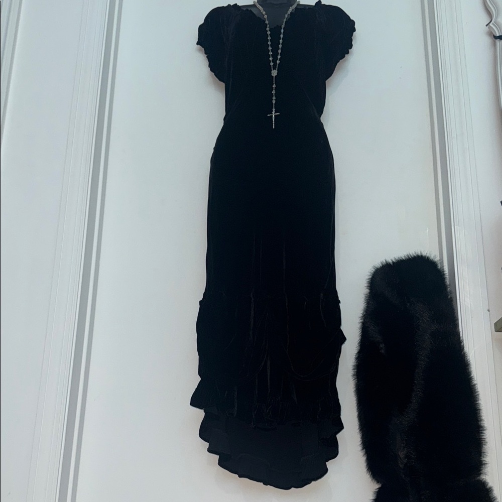 Cowgirls by Mariela Nakk Velvet Black Dress